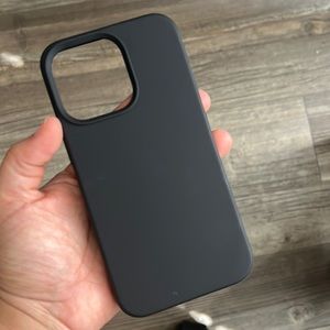 4 iPhone 13 Pro Cases